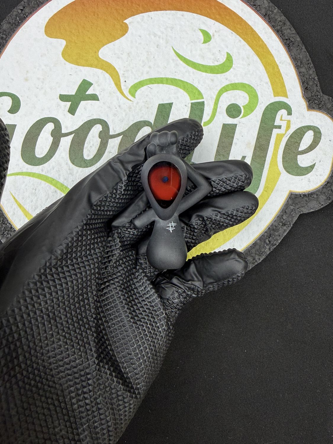 Yunk Glass - Windowed Hanger