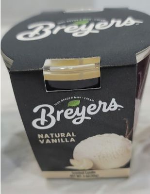 BREYERS NATURAL VANILLA SCENTED CANDLE