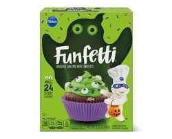 FUNFETTI HALLOWEEN CHOCOLATE CAKE MIX WITTH CANDY BITS