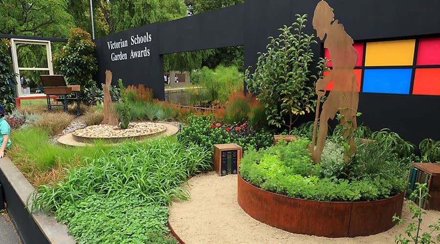 FormBoss® Round Garden Edging Rings