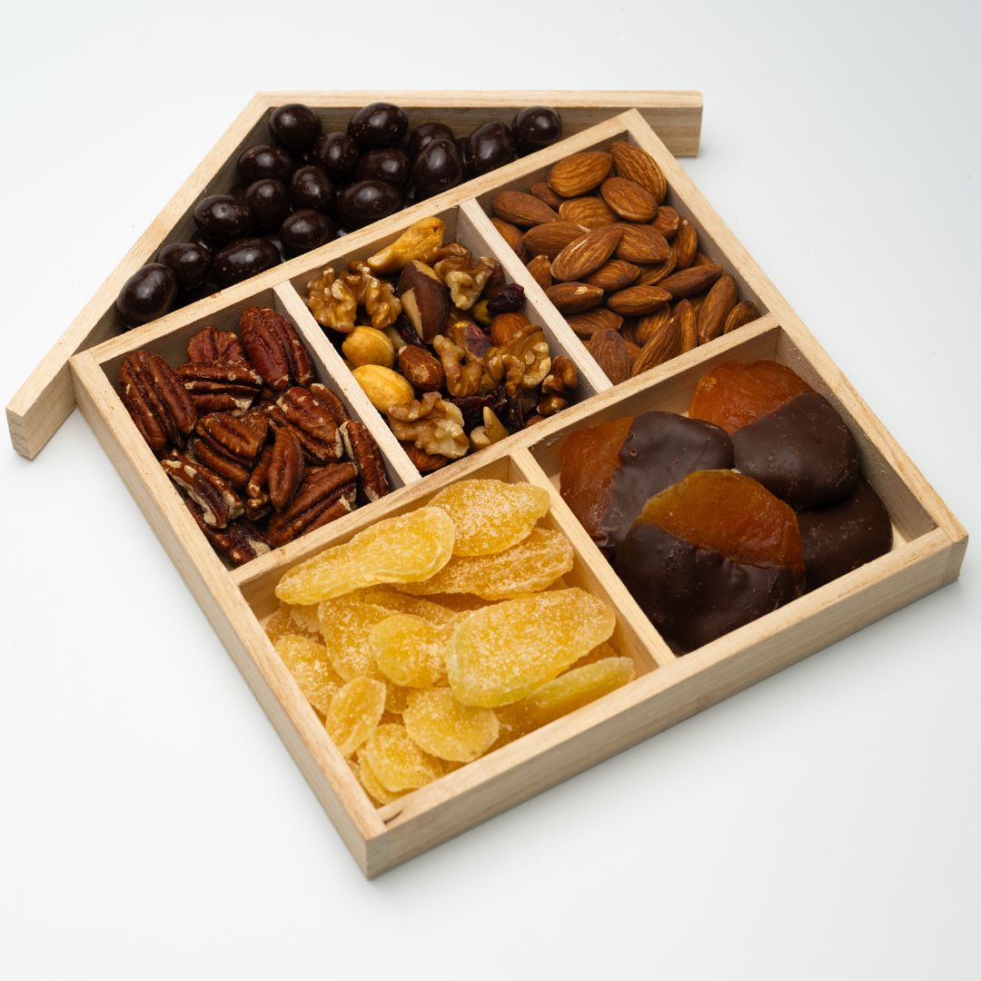 The Nut House, Size: House