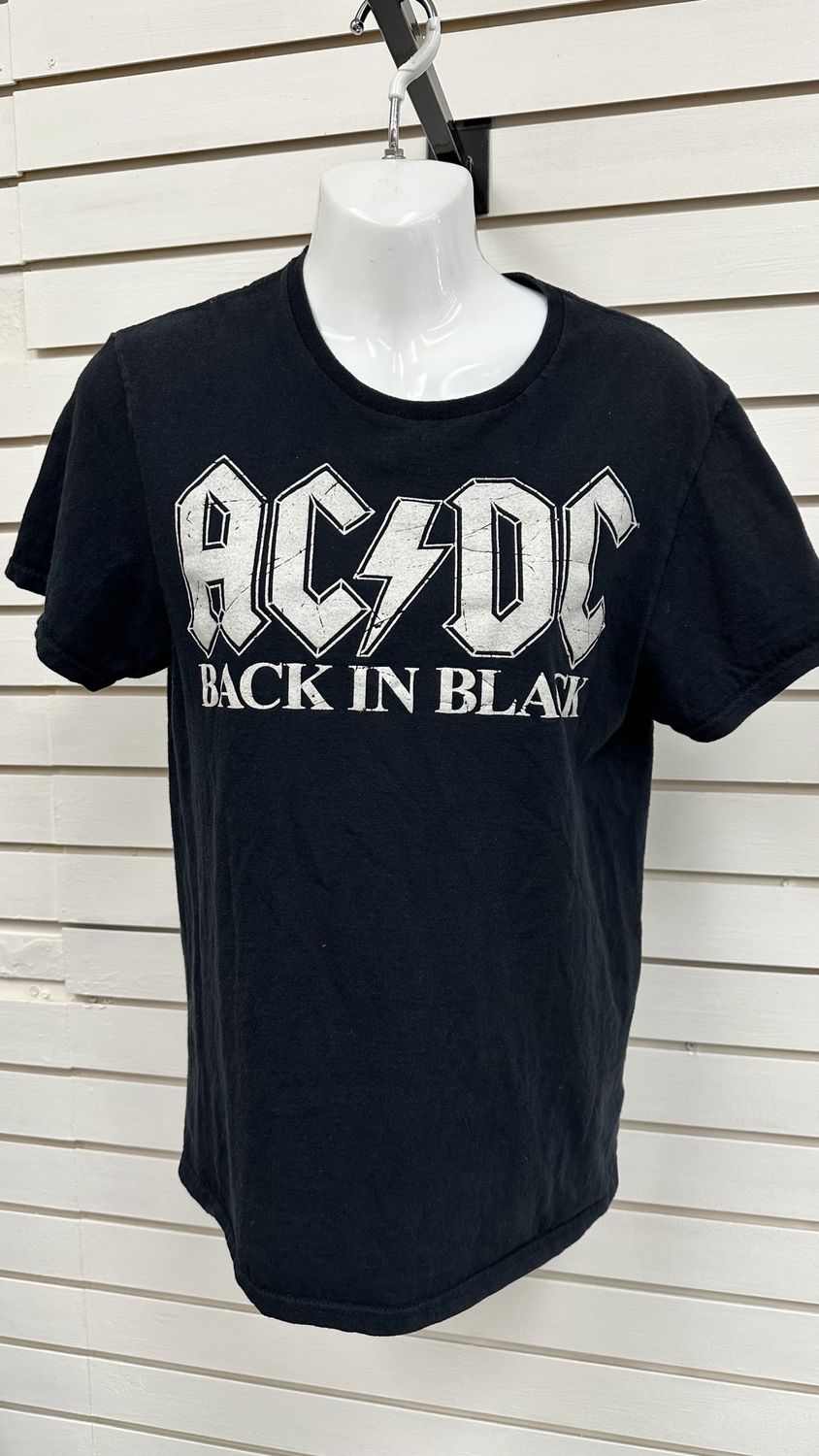 AC/DC T-shirt1