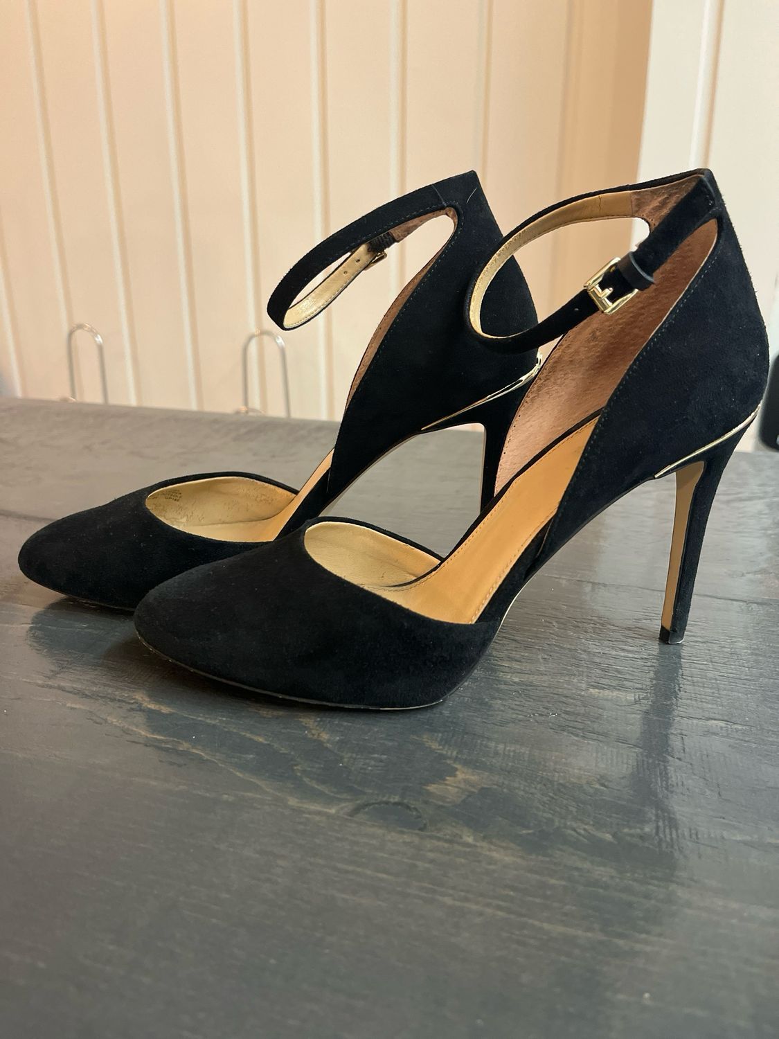 Michael Kors Black Velvet Pumps