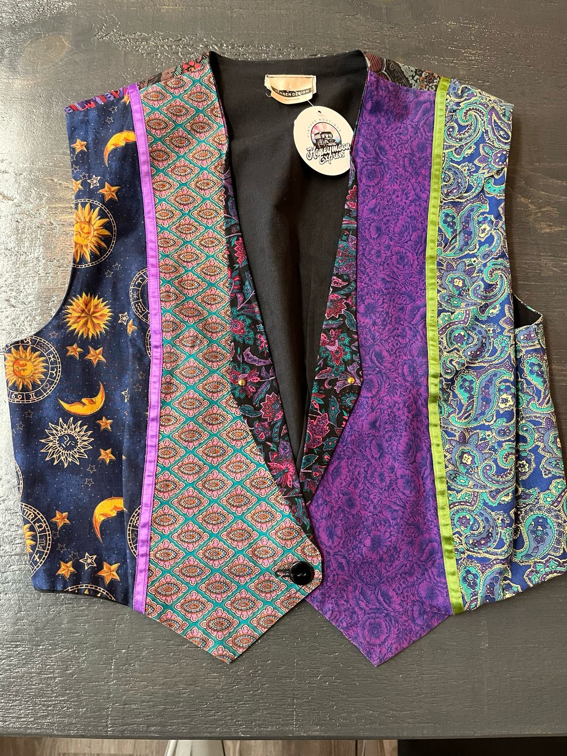 Colorful 90&#39;s vest