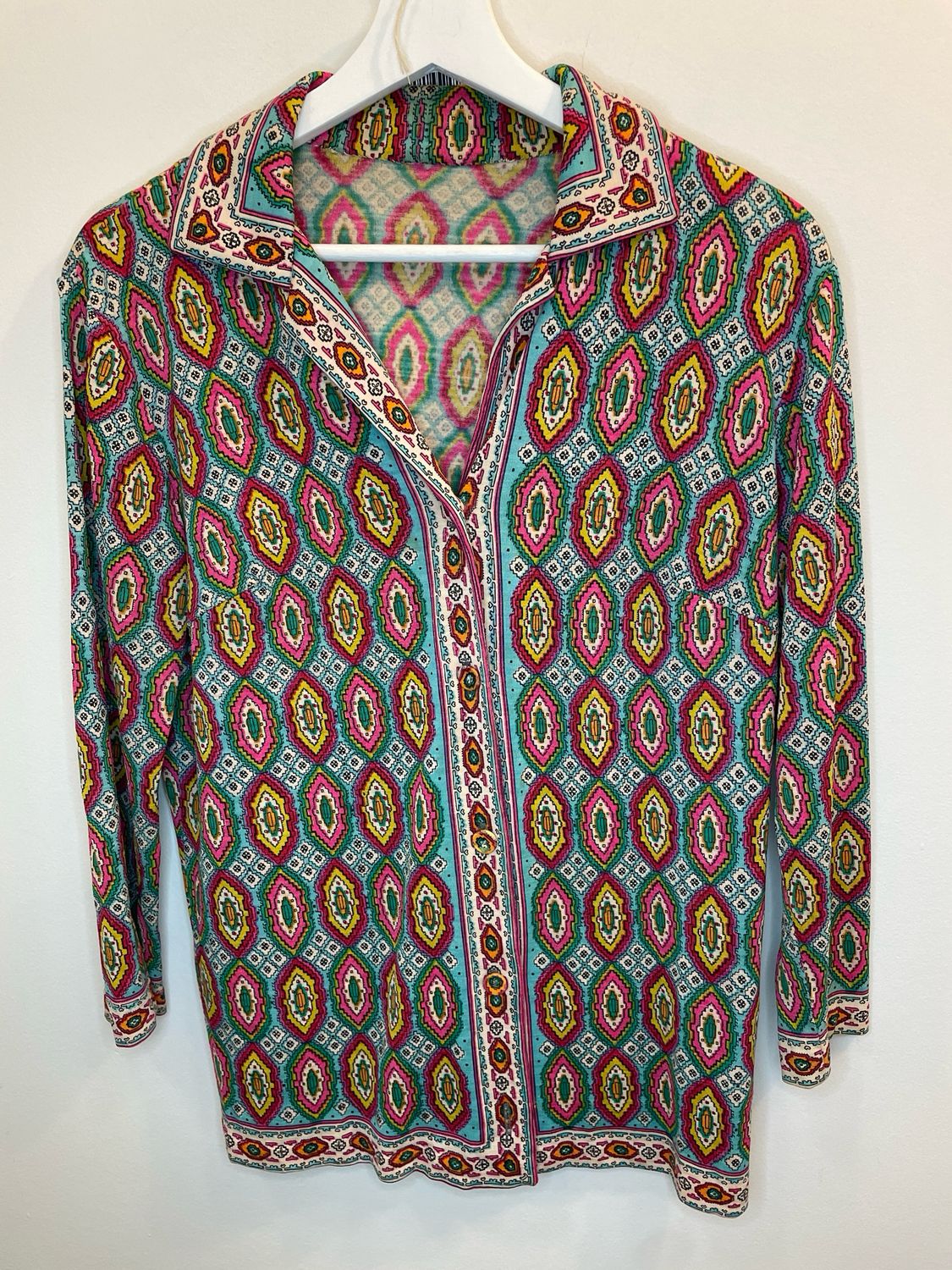 Vintage Vibrant turquoise base w geometric patterns