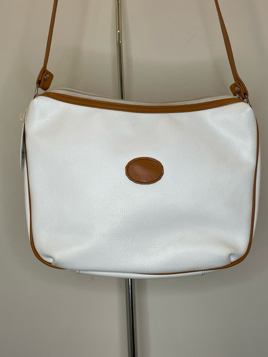 Vintage white &amp; tan purse