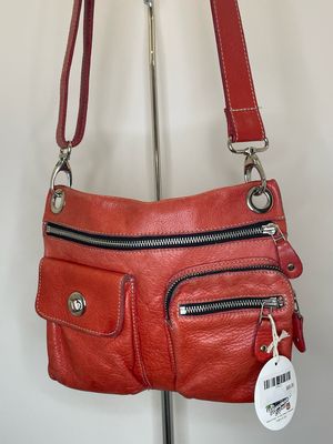 ROOTS Red Pebbled Leather Tribe Villager Crossbody Bag Purse