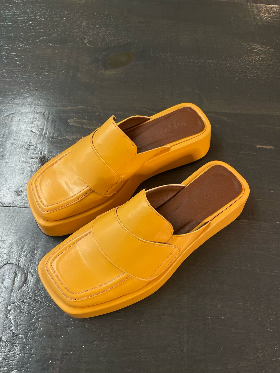 Orange Clog Style