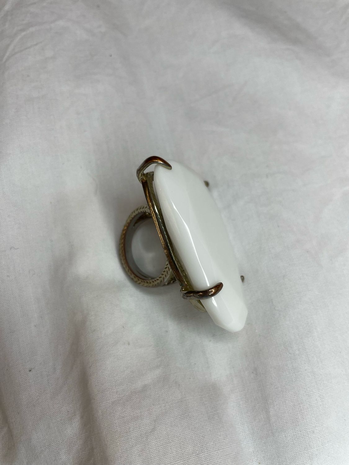 Vintage Mother of Pearl Cocktail Ring