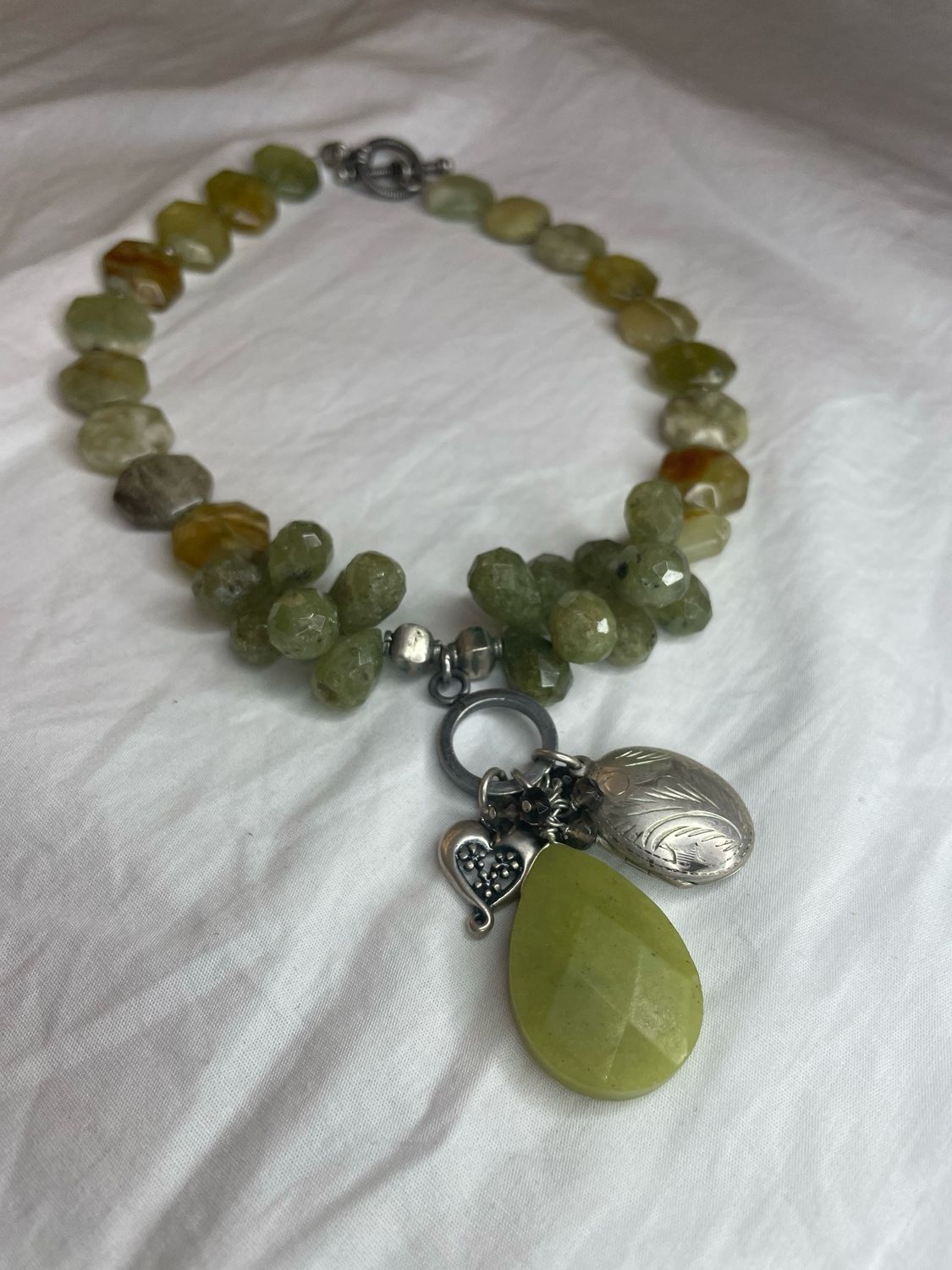 Tryna green necklace with photo charm