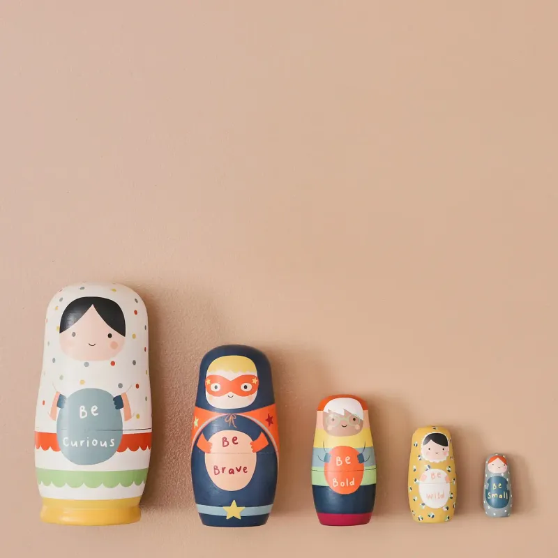 Houten nestpoppen