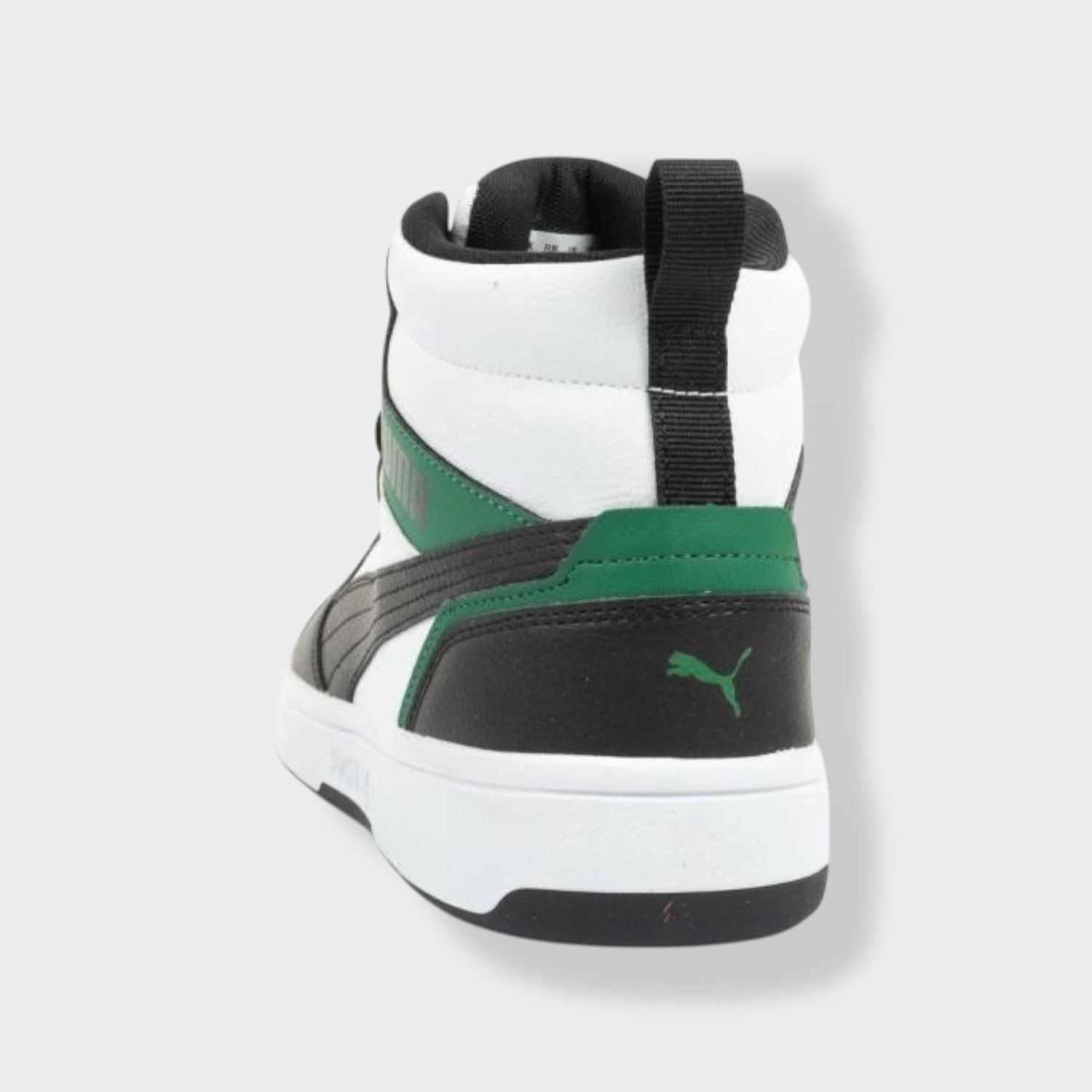 Puma Rebound V6 sneaker - Zwart/Wit - Leer achteraanzicht met groen accent