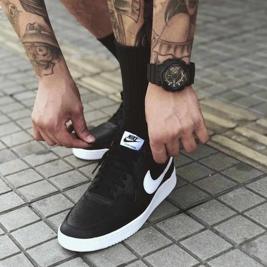 Nike Court Vision Low sneaker - Zwart - Leer close-up veters en swoosh