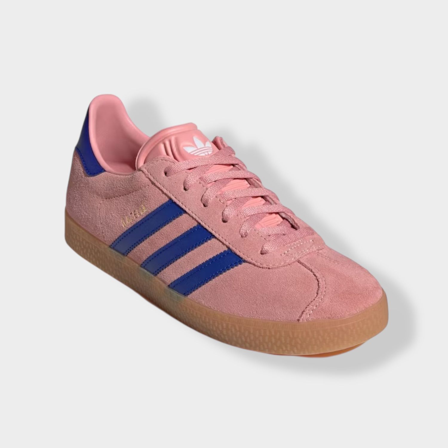 Adidas Gazelle sneaker - Roze - Suède diagonaal zijaanzicht