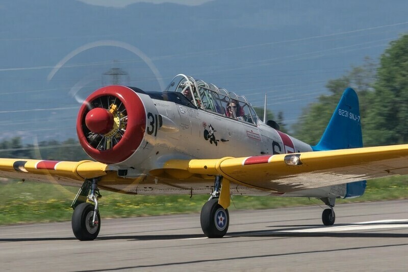 North American T6 Texan - Sound, Motors &amp; Lights - 1/32