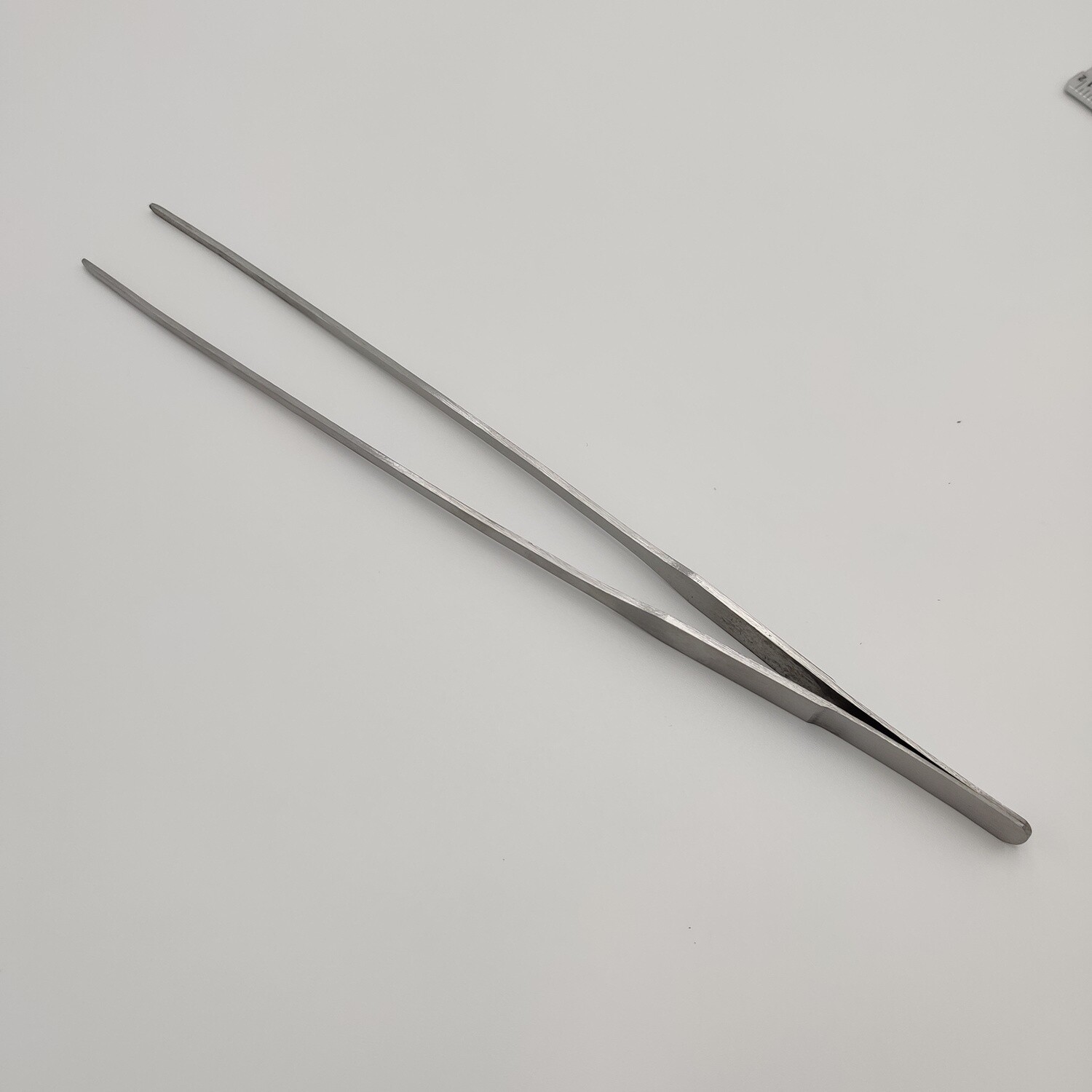 Tweezer - Extra long metal tweezer Tweezer - Extra long metal tweezer