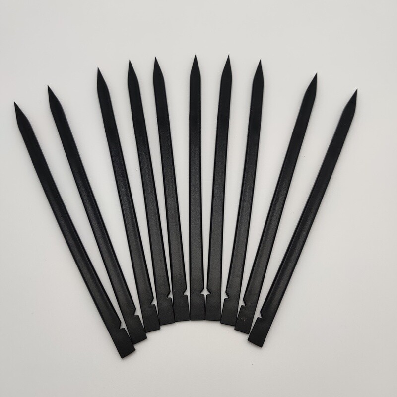 Set of 10 flexible plastic sticks