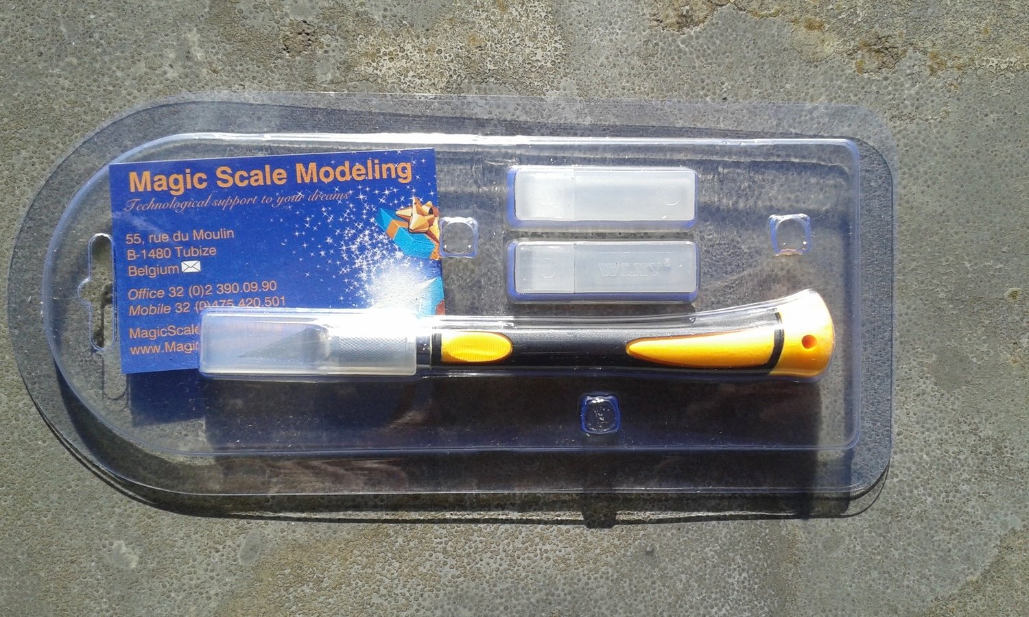 Top Precision cutter and 10 Spare blades