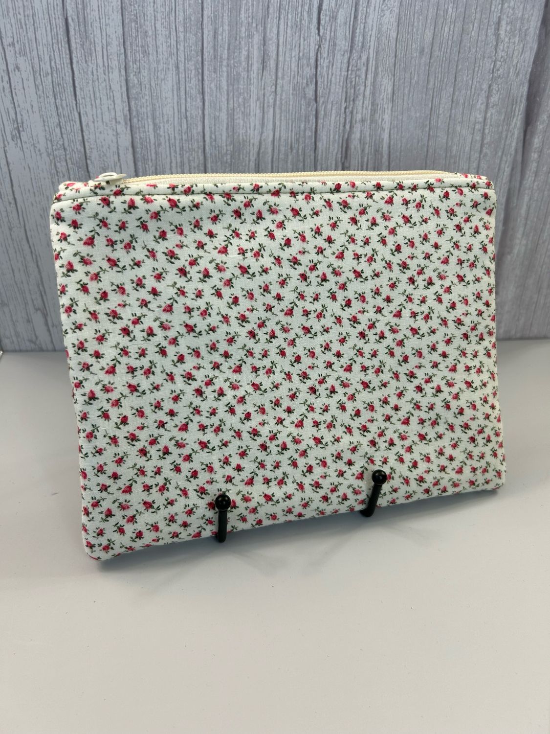 Vintage Florals Flat Pouch