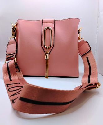 Bolsa Mediana Calenbi Cuero Rosa Hombro