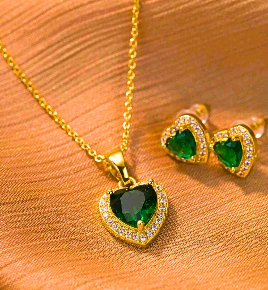 Collar y Aretes Acero Inoxidable Calenbi Corazon Verde Circonita cubica