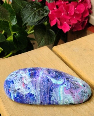 Painted stone (14-15)