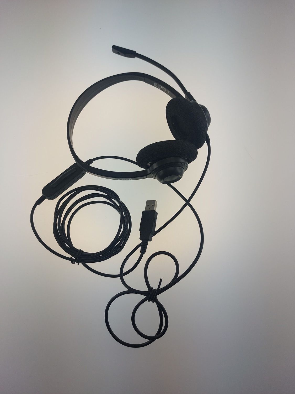Auriculares con cable USB y micrófono ESPAÑOLES
