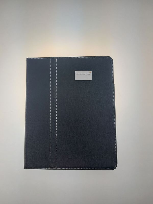 Funda de tablet con tapa