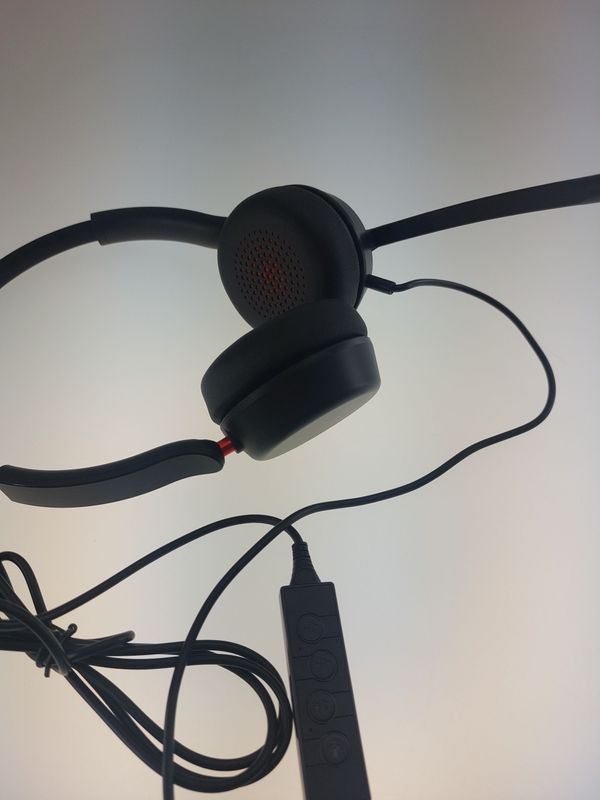 Auriculares con cable USB y micrófono