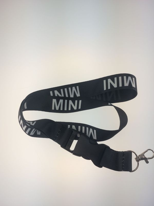 Lanyard negro