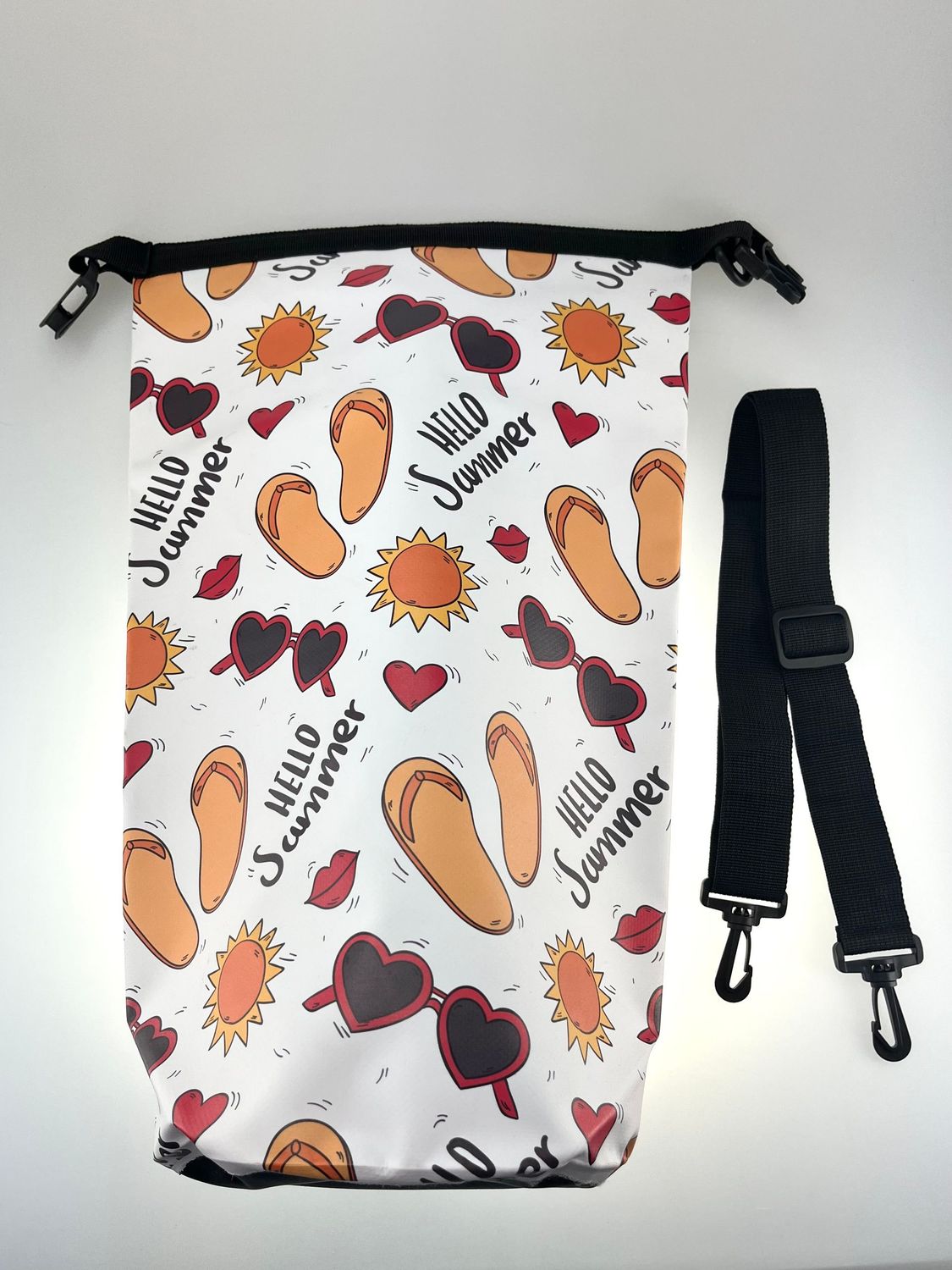 Bolsa Impermeable Estampada con Correa Ajustable
