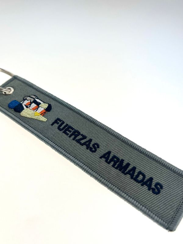 Llavero Bordado Fuerzas Armadas – "Comparte Nuestros Valores"