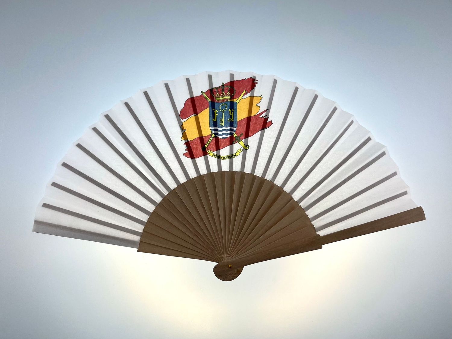 Abanico de Madera con Bandera de España