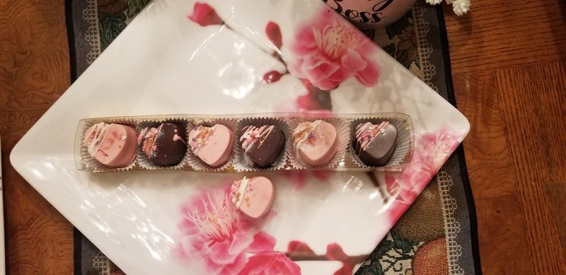 6 Piece Chocolate Strawberry Truffles