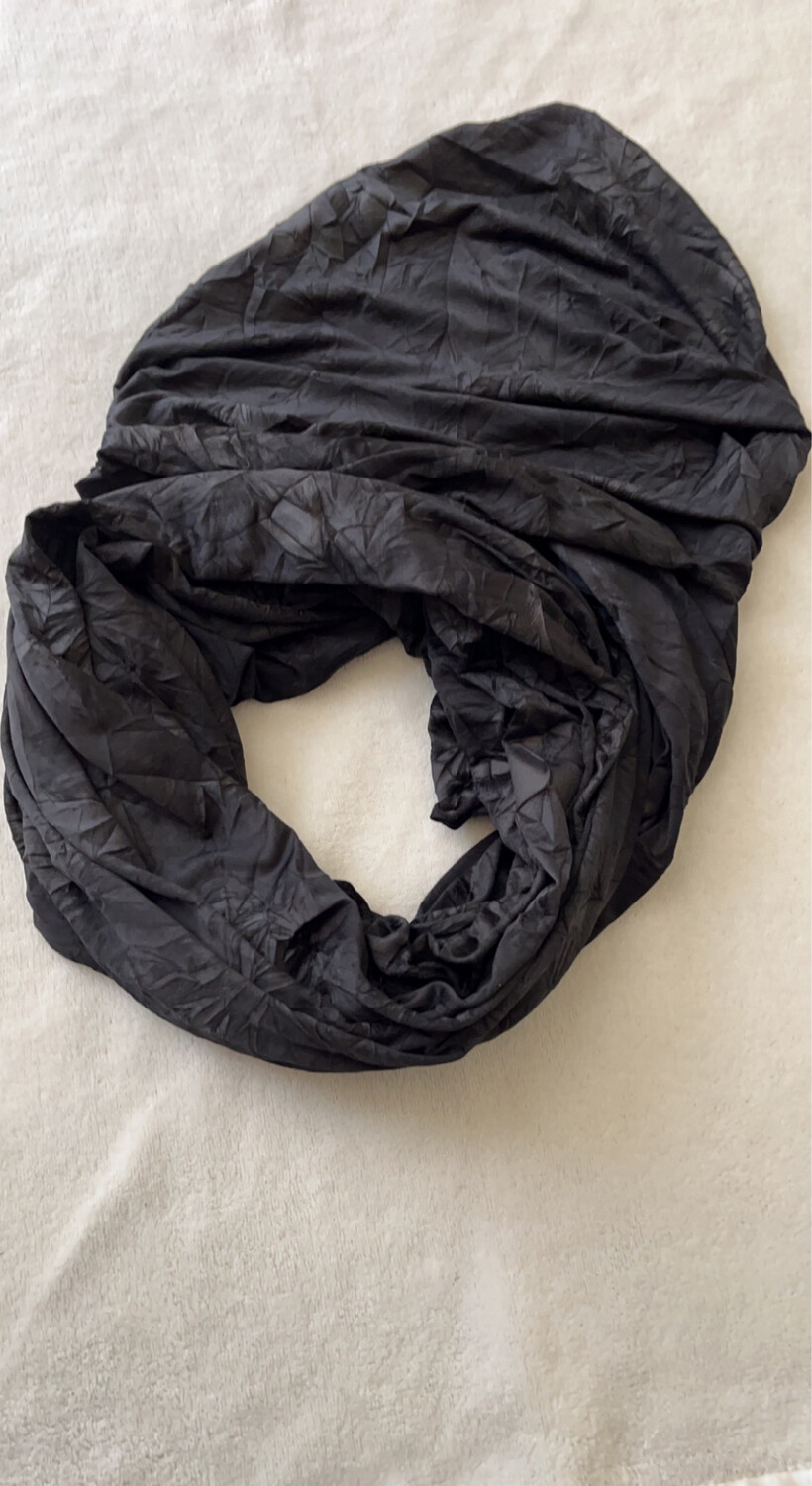 Wrinkled Black