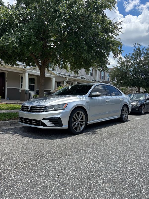 2018 VW Passat R-line