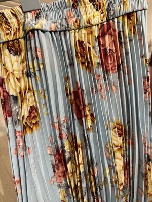 PLEATED PANTS