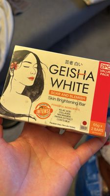 GEISHA WHITE SCAR AND BLEMISH INTESE
