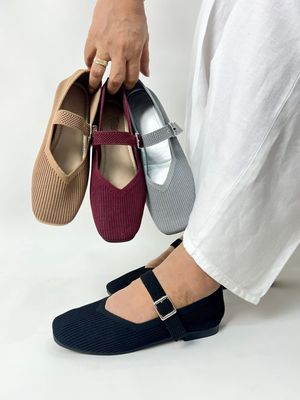 DOLL SHOES