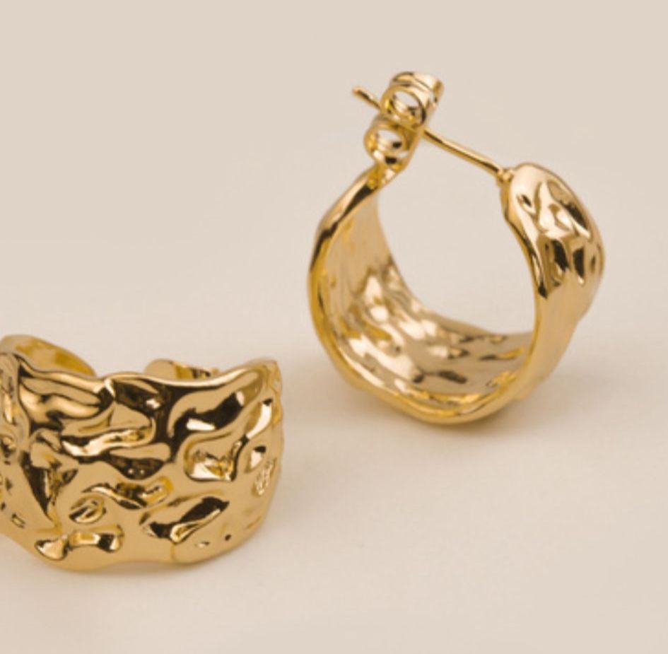 Minimalist Hoop Earrings