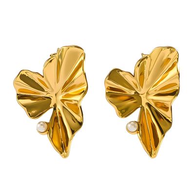 Heartleaf Pearl Earrings