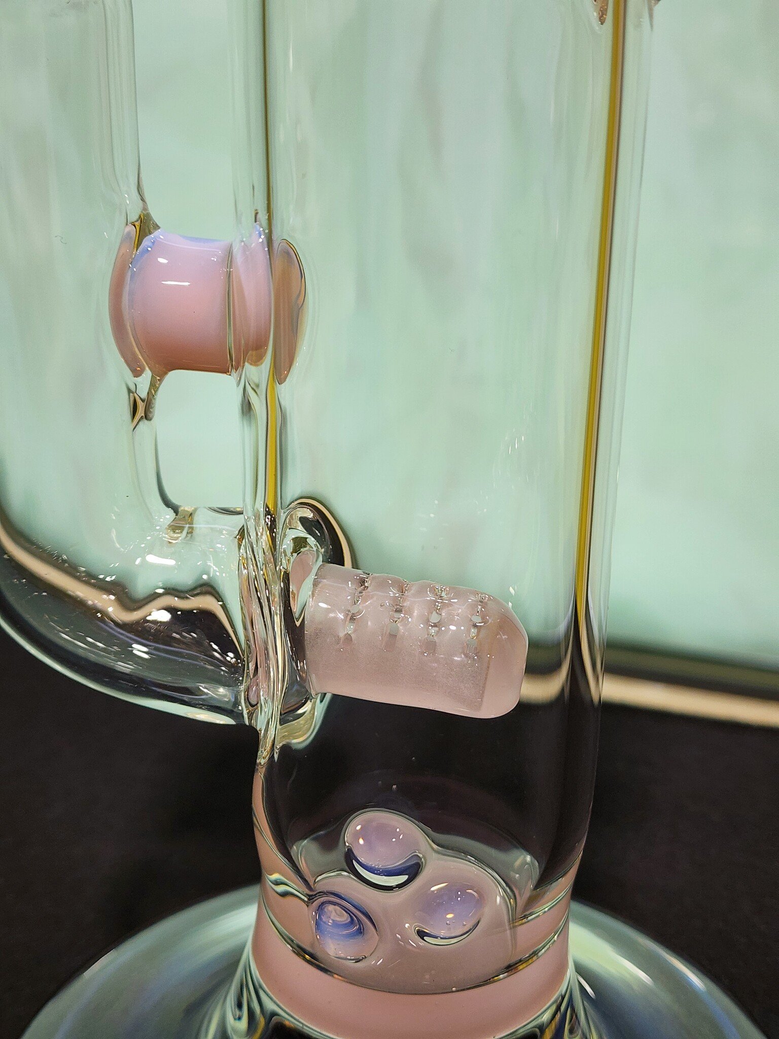 Greenbelt Glass - 18mm Colour Accent Inline, photo 2 of 2