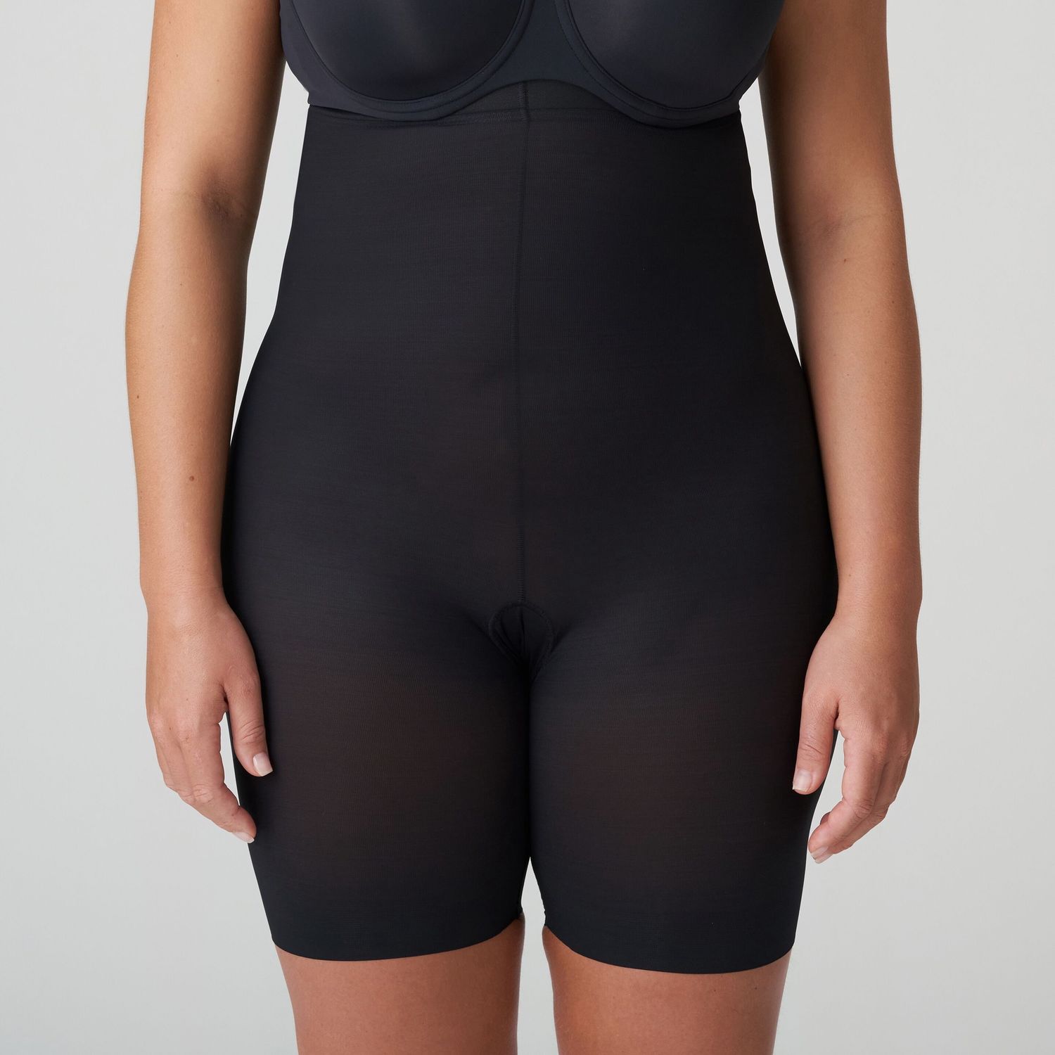0563255 - Figuras high waist shorts zwart
