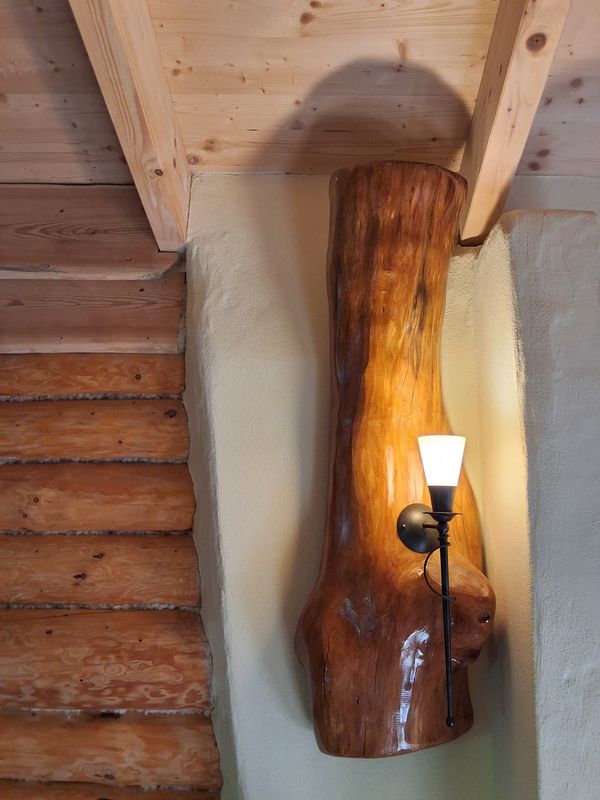 Kirschholz-Wandlampe