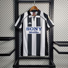 Retro 97-98 Juventus Home