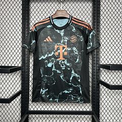 24-25 Bayern Away Kit Fan Version