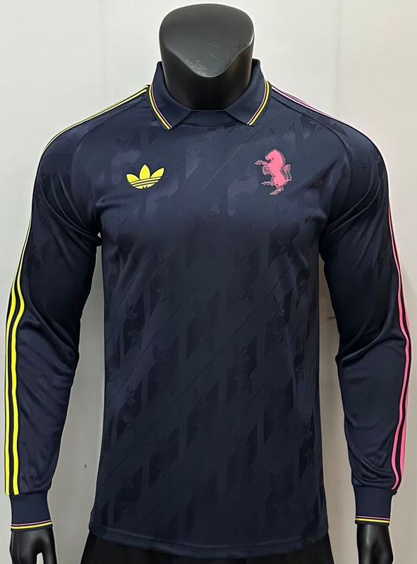Leisure Juventus Long Sleeve Fan Version Black - RETRO