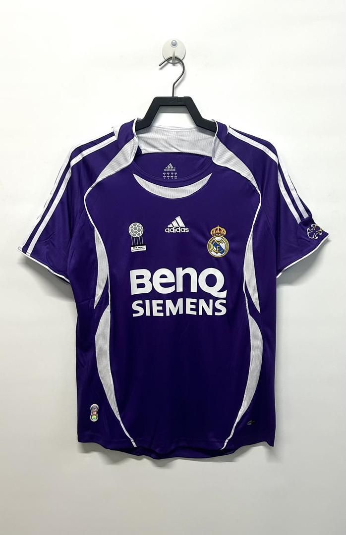 06-07 Real Madrid Away Purple Fan Version - RETRO