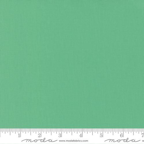 Moda Bella Solids Bettys Green 9900 121