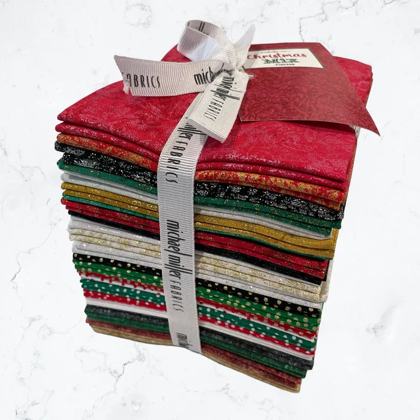 Michael Miller Christmas Mix 25pc Fat Quarter Bundle
